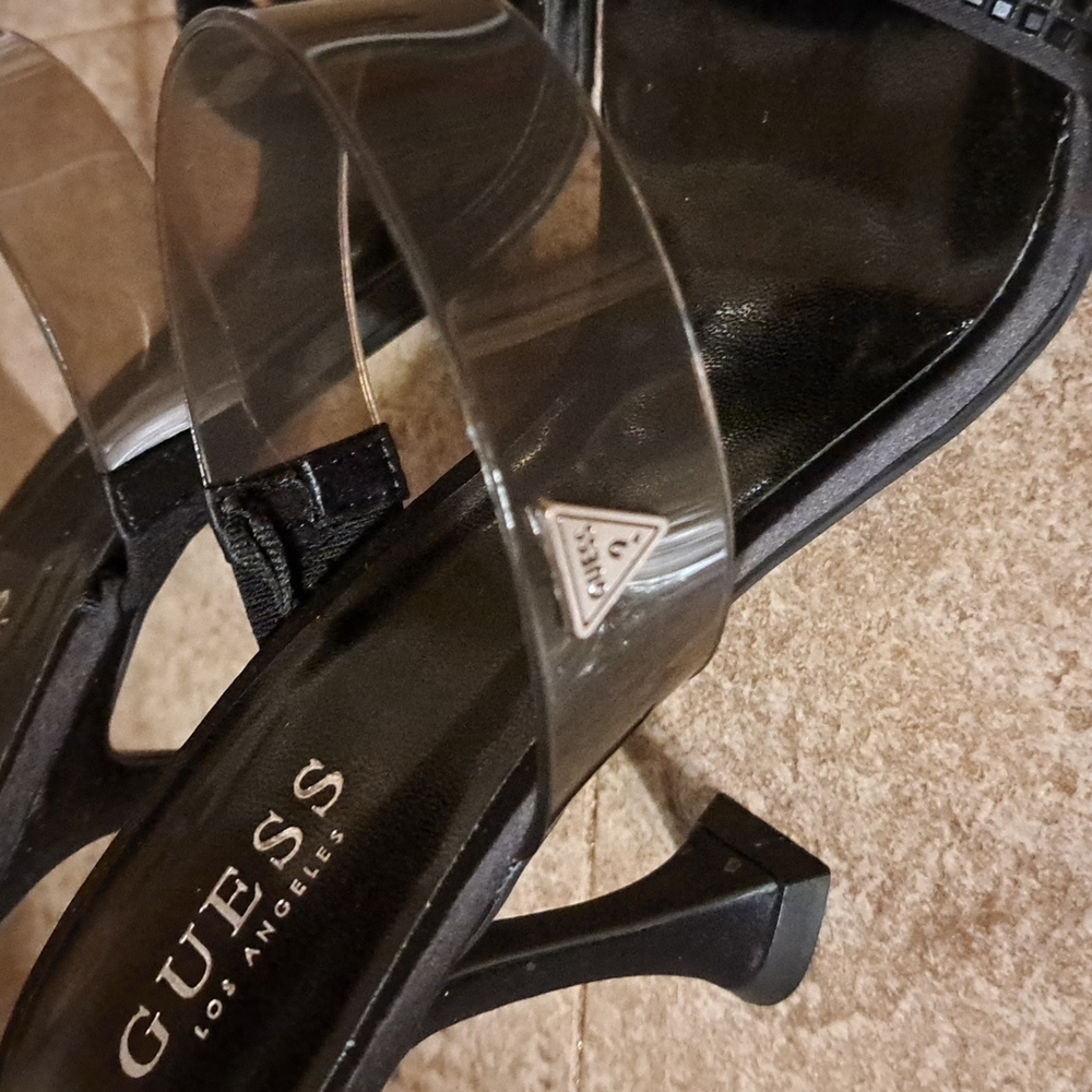 Guess shoes - Picture 3 of 10
